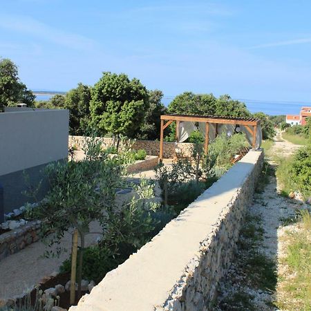 Apartments Karla I Ivano มันเดร ภายนอก รูปภาพ