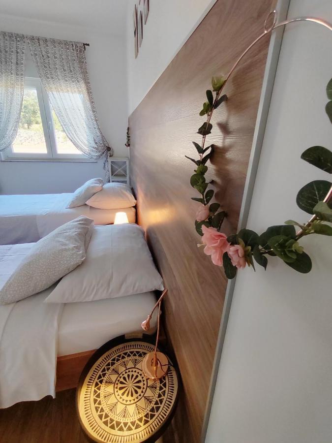 Apartments Karla I Ivano มันเดร ภายนอก รูปภาพ